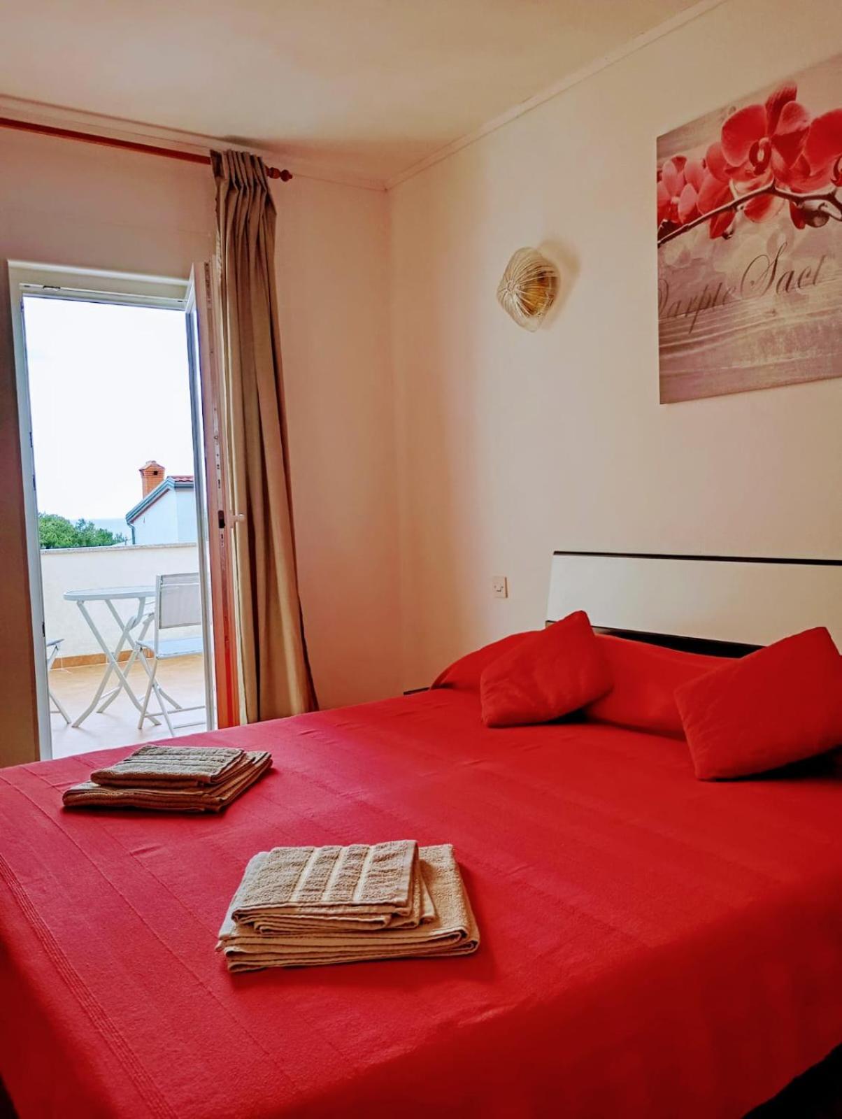 קרק Rooms Helena מראה חיצוני תמונה
